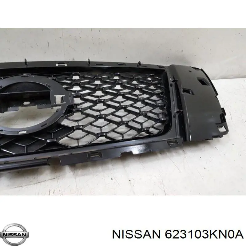 Решетка радиатора 623103KN0A Nissan/Infiniti