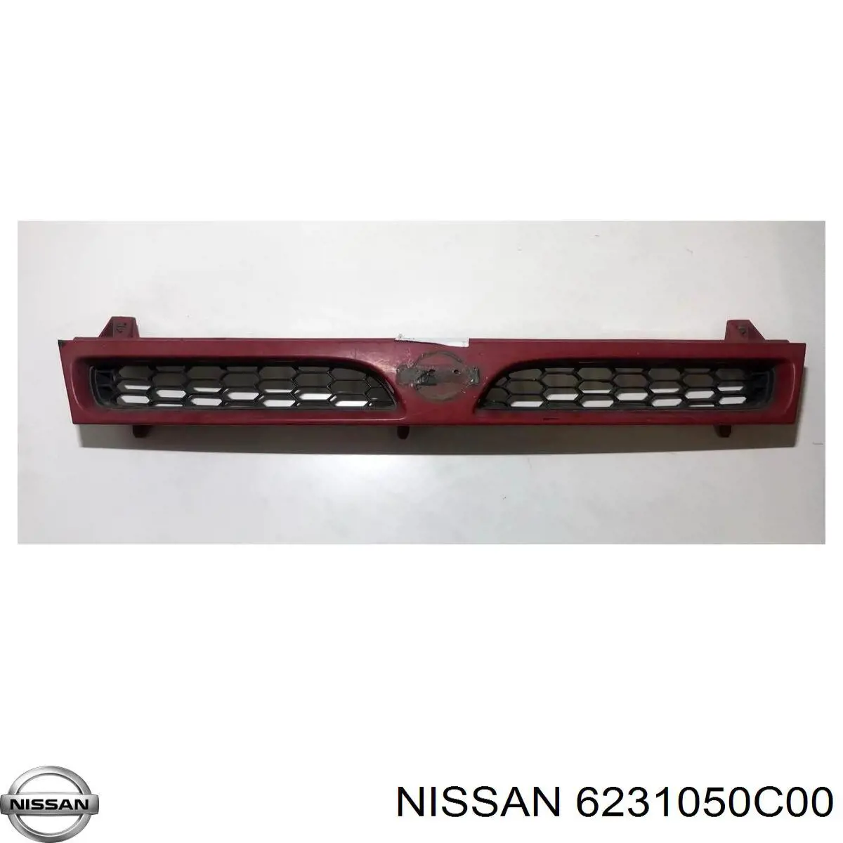 6231050C00 Nissan решетка радиатора