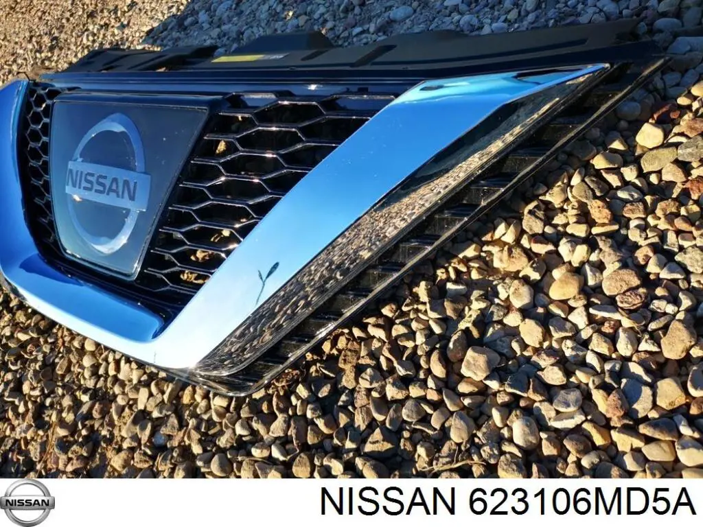 Решетка радиатора 623106MD5A Nissan/Infiniti
