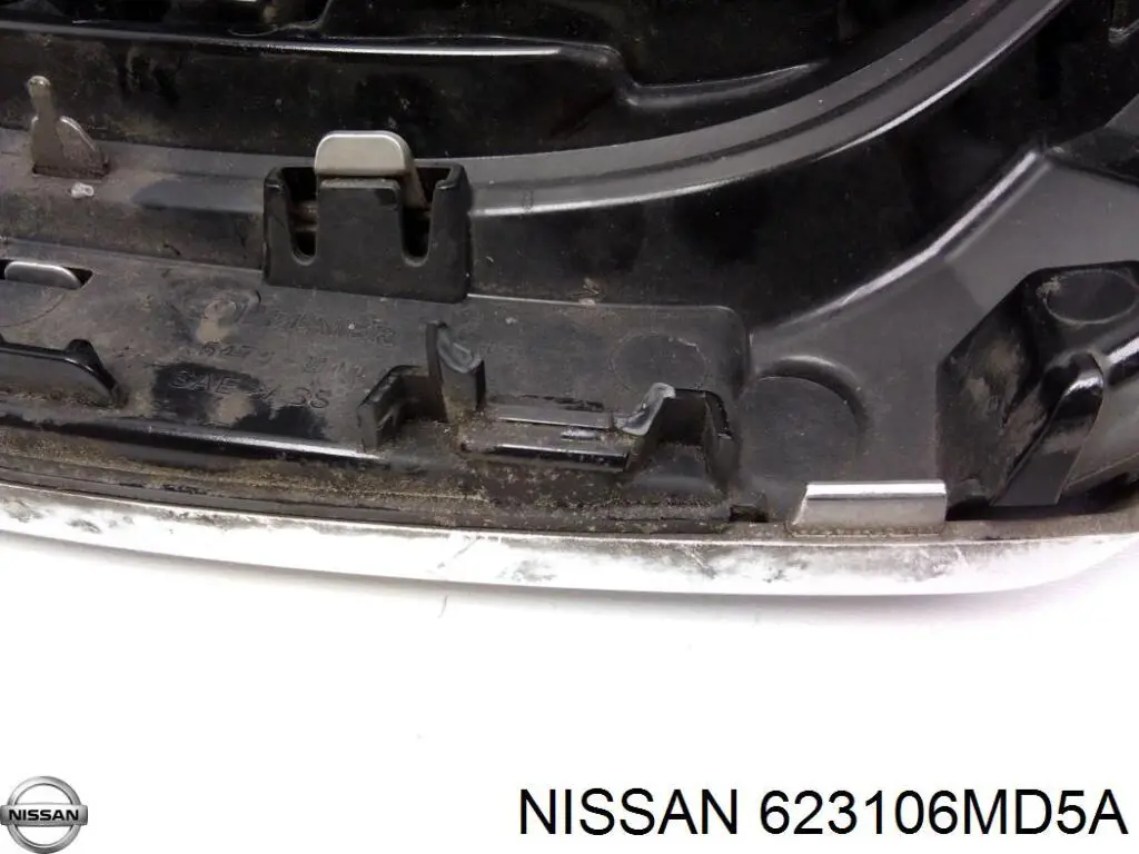 Решетка Nissan/Infiniti 623106MD5A