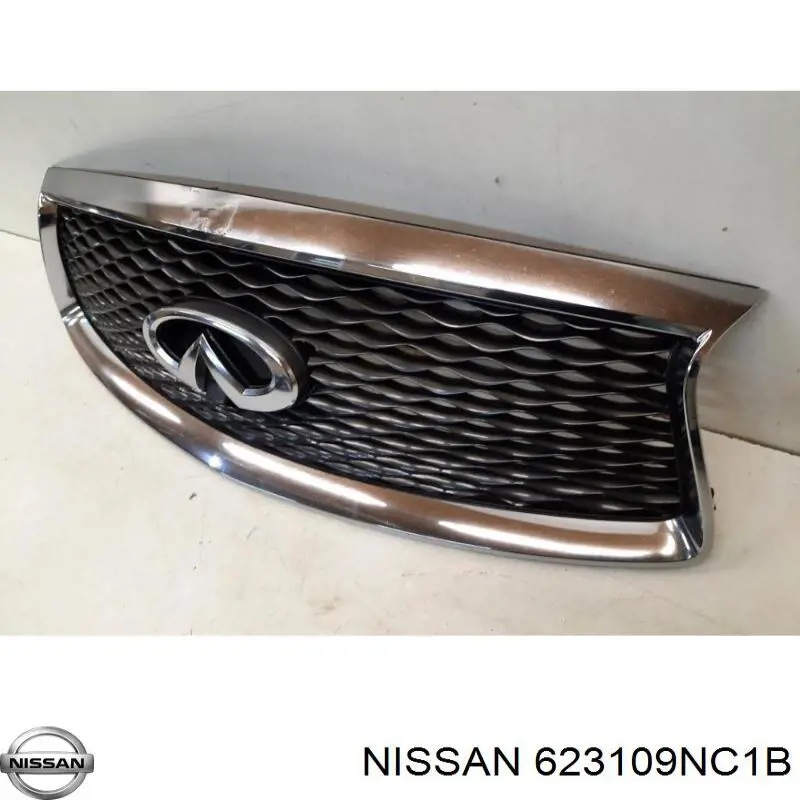 Решетка радиатора 623109NC1B Nissan/Infiniti