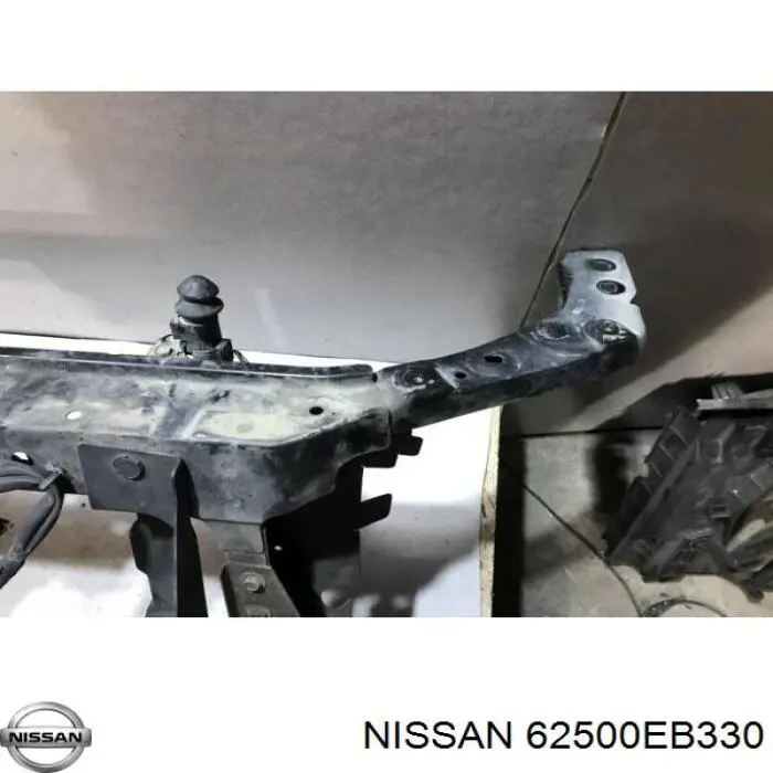 62500EB330 Nissan suporte do radiador montado (painel de montagem de fixação das luzes)