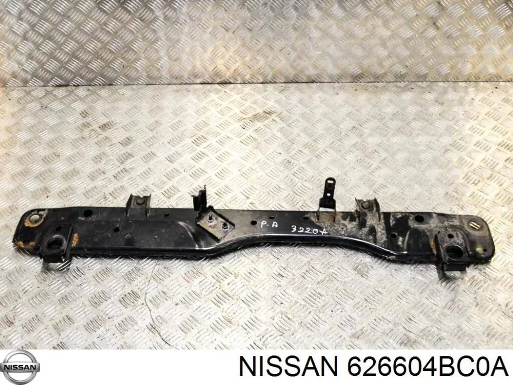 626604BC0A Nissan proteção do pára-choque dianteiro