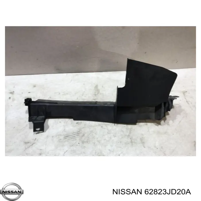 Левый дефлектор радиатора 62823JD20A Nissan/Infiniti