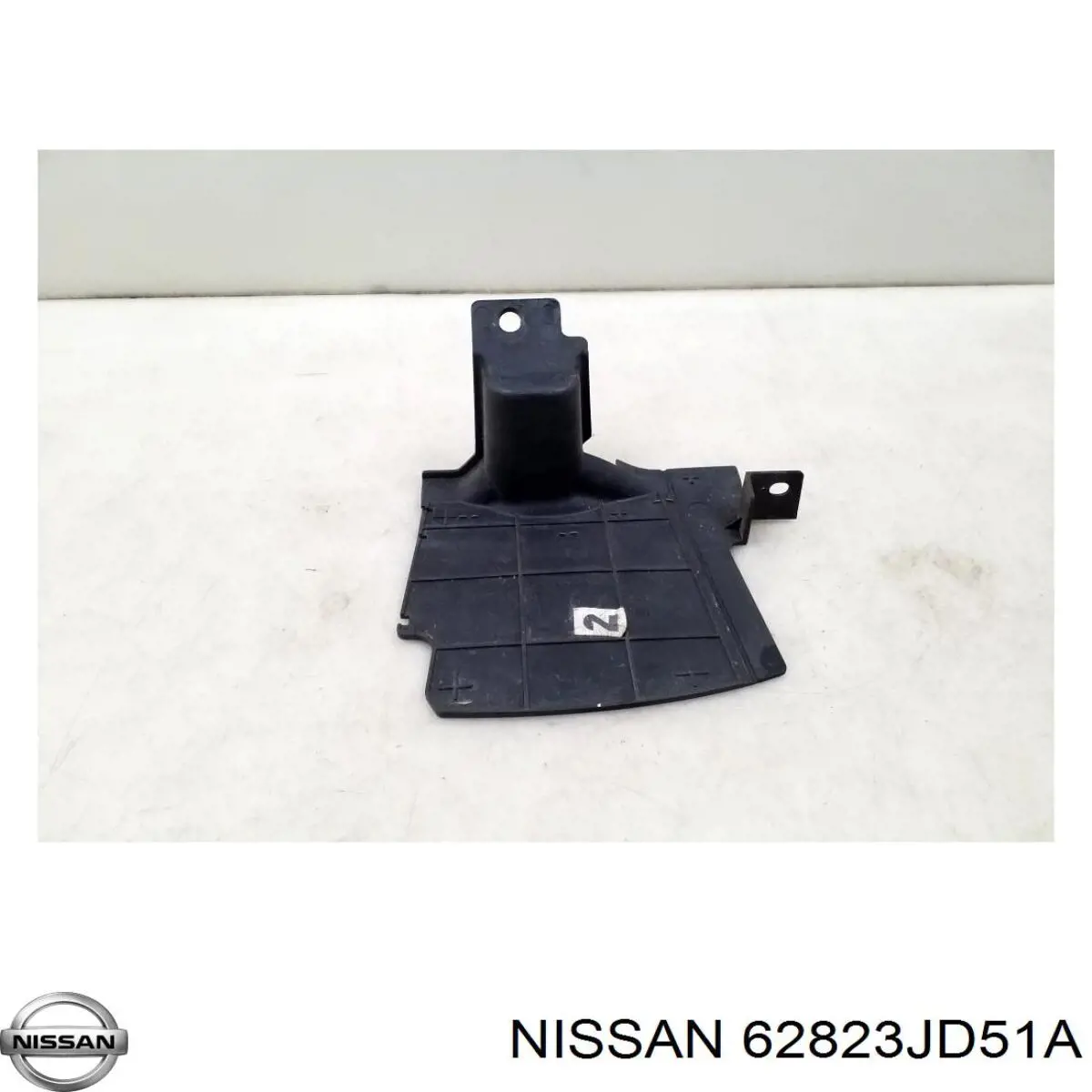 Купить 62823JD51A Nissan/Infiniti Левый дефлектор радиатора