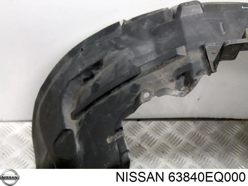 Подкрылок передний правый 63840EQ000 Nissan