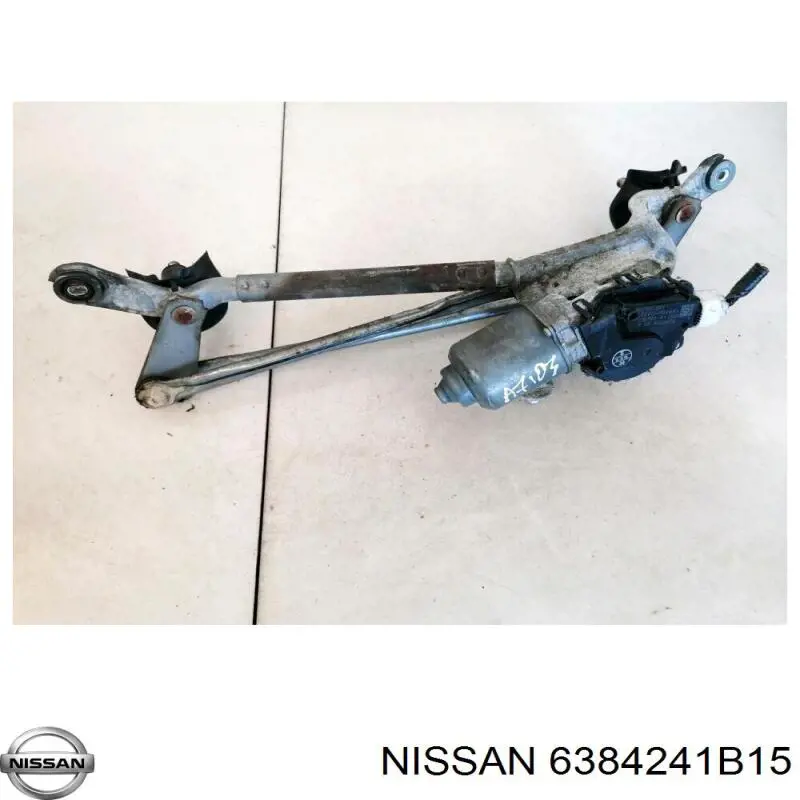 Подкрылок передний правый 6384241B15 Nissan/Infiniti