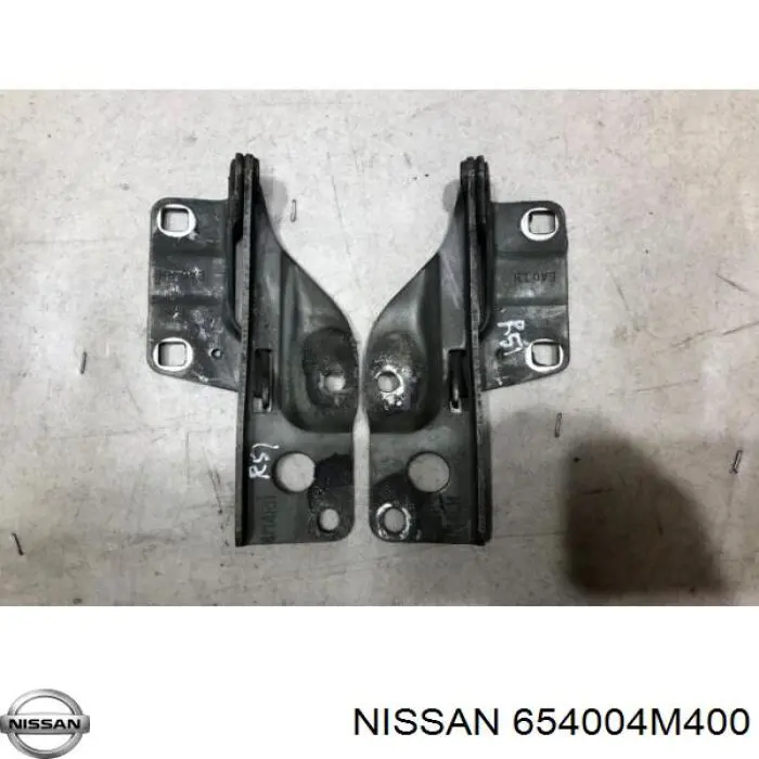 Gozno da capota direito para Nissan Navara (D40M)