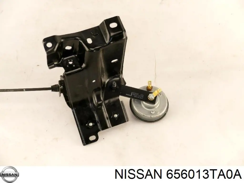 656013TA0A Nissan/Infiniti Запор капота (замок и привод замка капота)