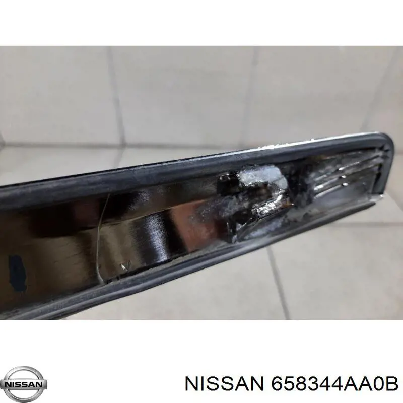 658344AA0A Nissan/Infiniti Молдинг капота