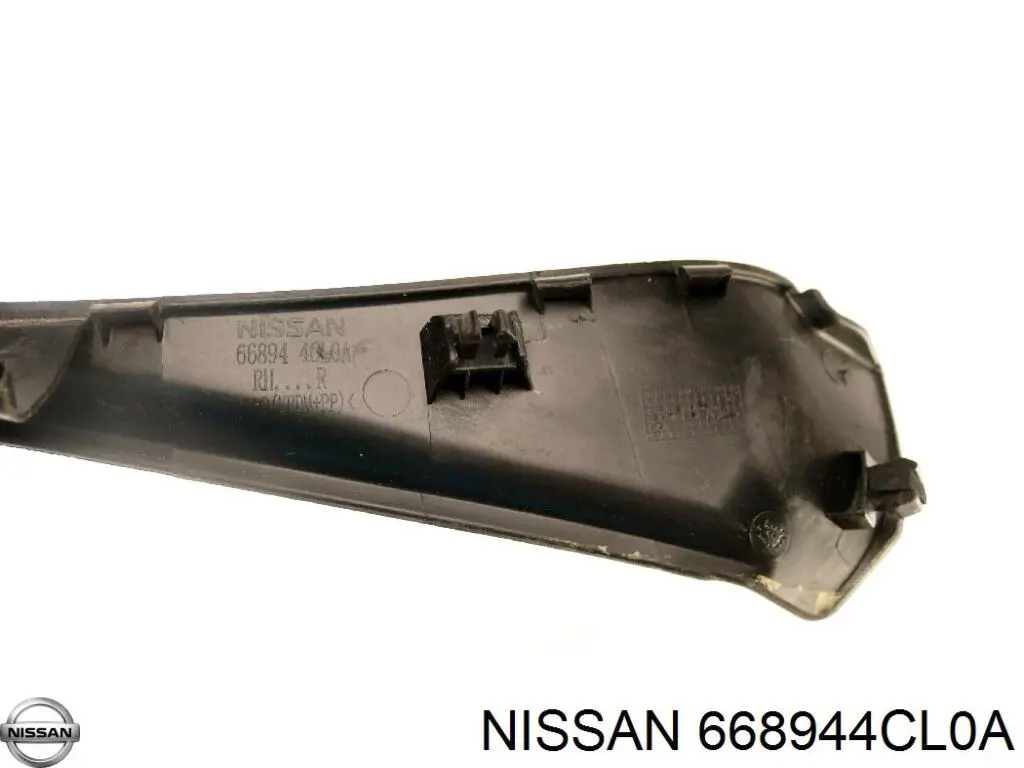 Уплотнитель крыла 668944CL0A Nissan