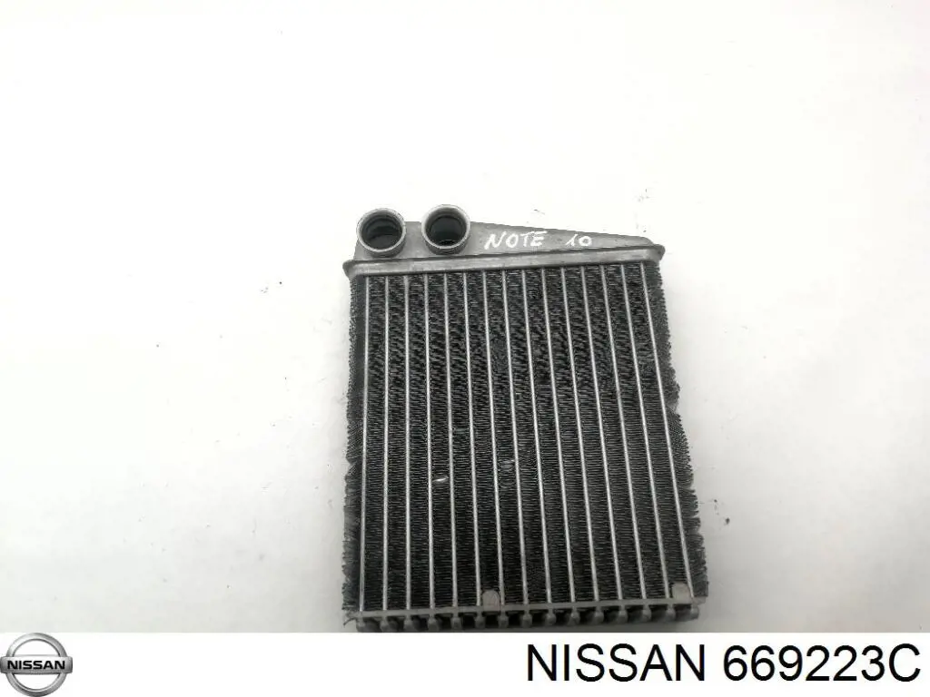 Радиатор печки 669223C Nissan