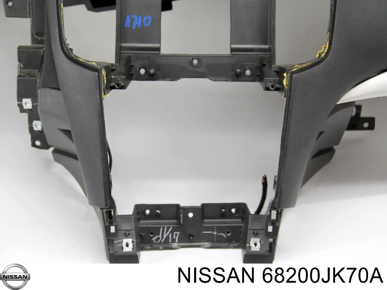 Панель приборная торпеды Nissan/Infiniti 68200JK70A