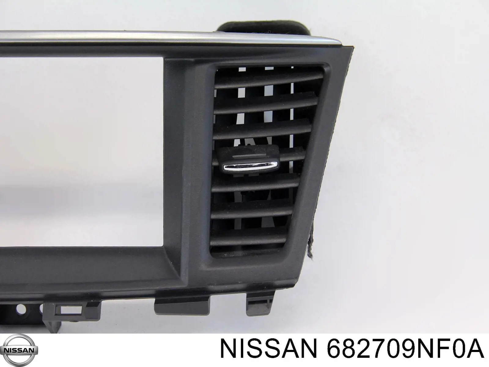 682709NF0A Nissan 