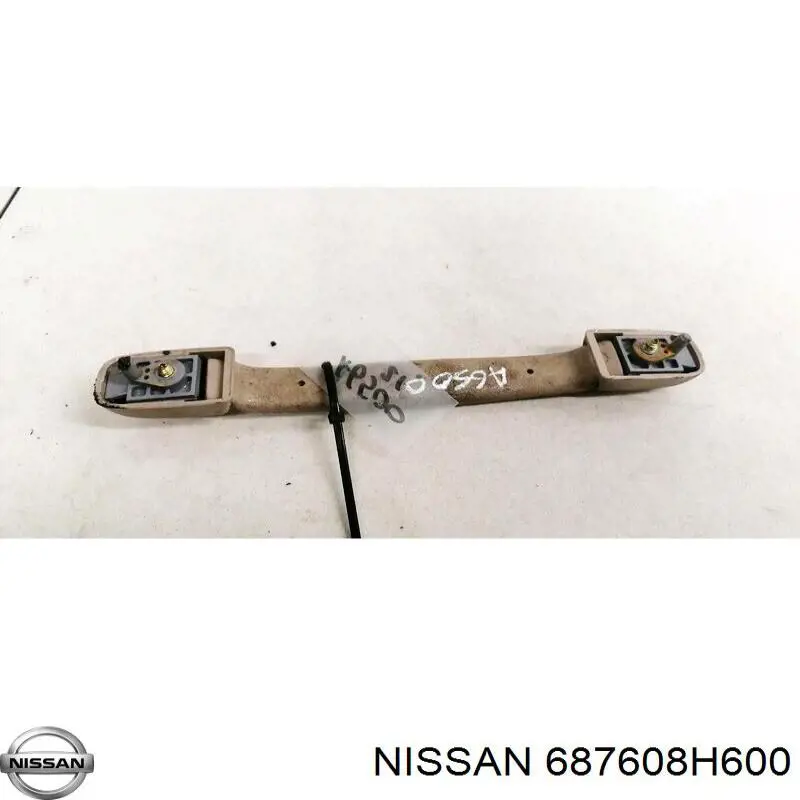687608H600 Nissan/Infiniti Решетка воздуховода левая