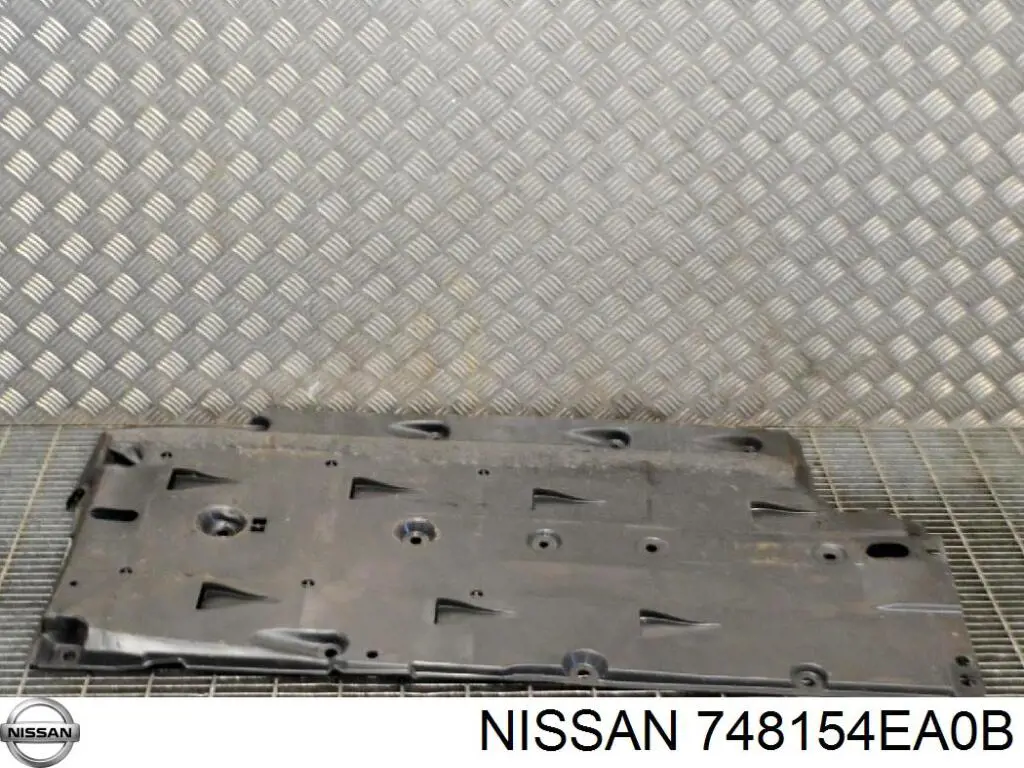 Защита днища левая Renault (RVI) 748154EB0C цена, от 28.18 USD
