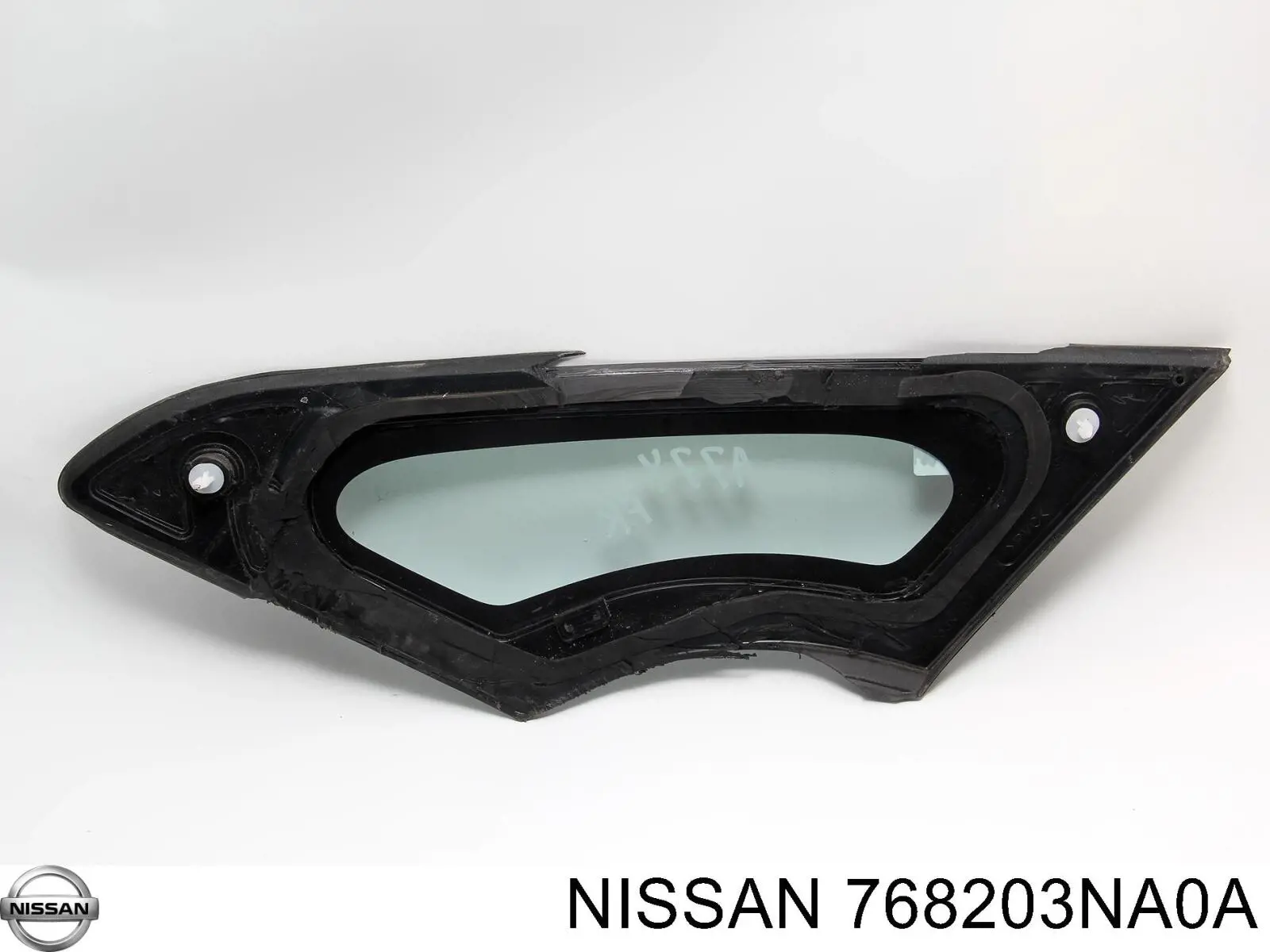 768203NA0A Nissan/Infiniti Стекло-форточка двери, передней, правой