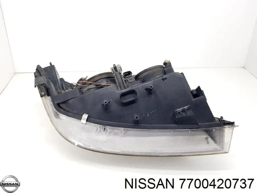 Corretor da luz Nissan/Infiniti 7700420737