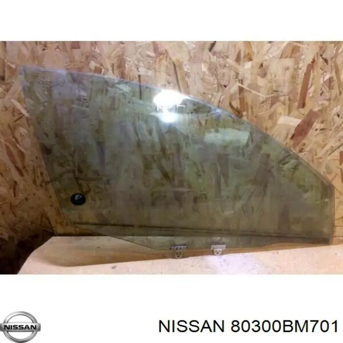 Стекло пассажирской двери Nissan/Infiniti 80300BM701 цена, от 12.67 USD
