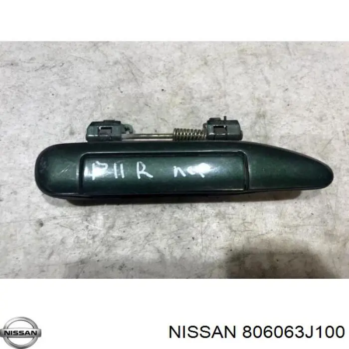 806063J100 Nissan ручка двери правой наружная передняя/задняя