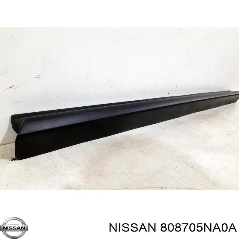 Купить 808705NA0A Nissan/Infiniti Молдинг двери передней правой нижний