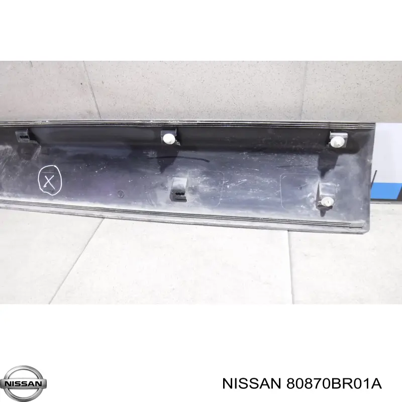 80870BR01B Nissan/Infiniti Молдинг задней правой двери