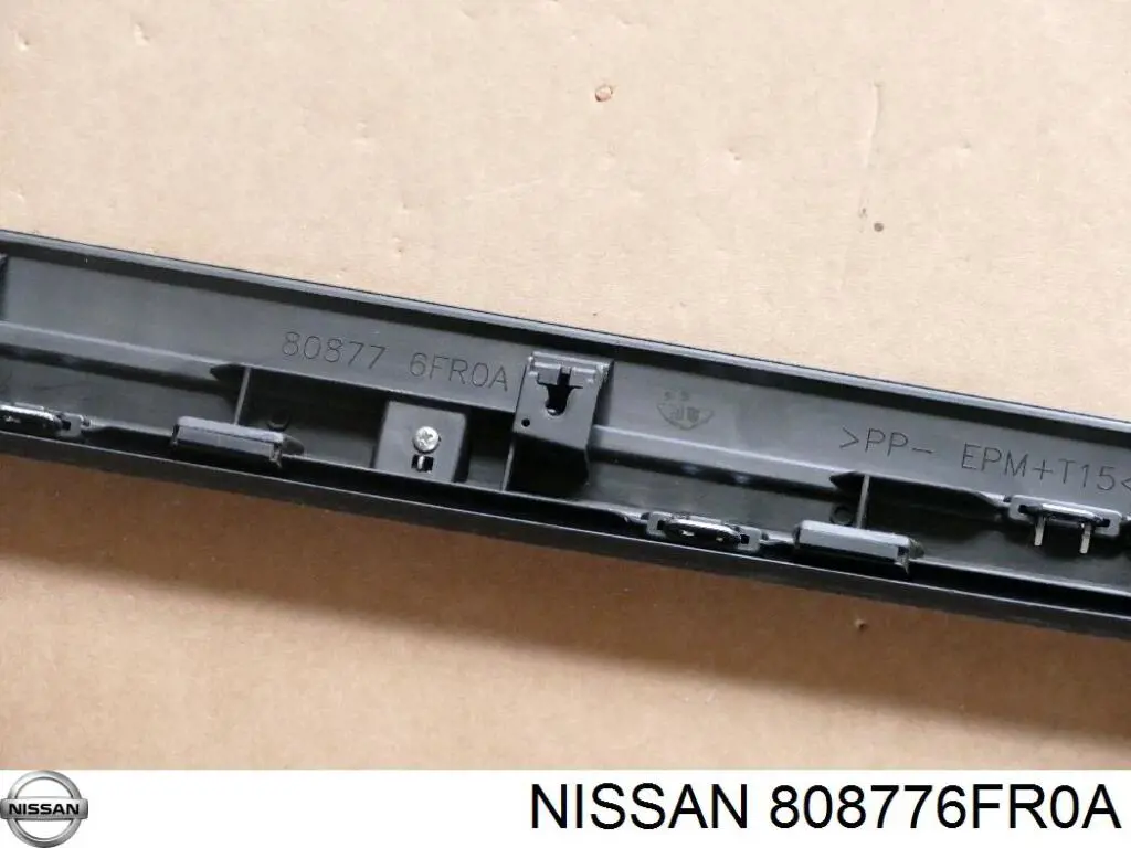 Купить 808776FR0A Nissan/Infiniti Молдинг двери передней левой нижний