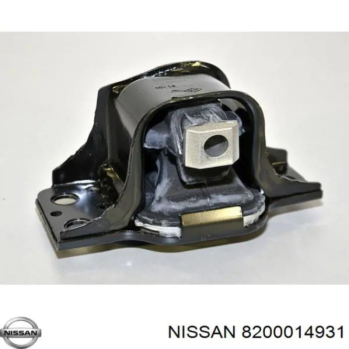 8200014931 Nissan/Infiniti Правая подушка двигателя