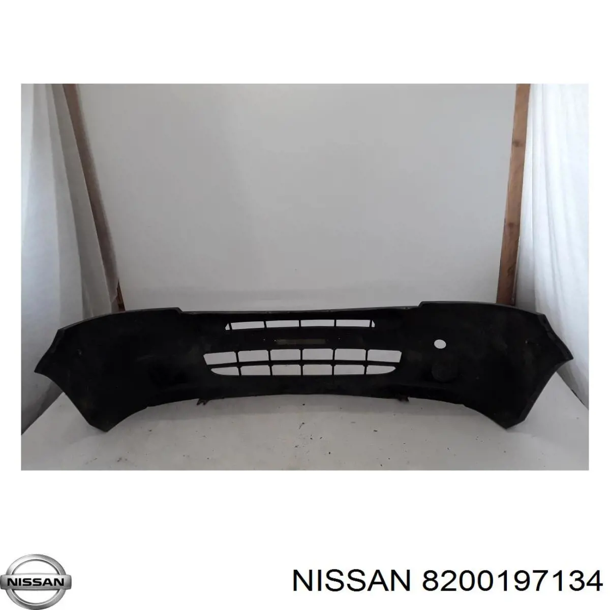 8200197134 Nissan/Infiniti Бампер передний в сборе