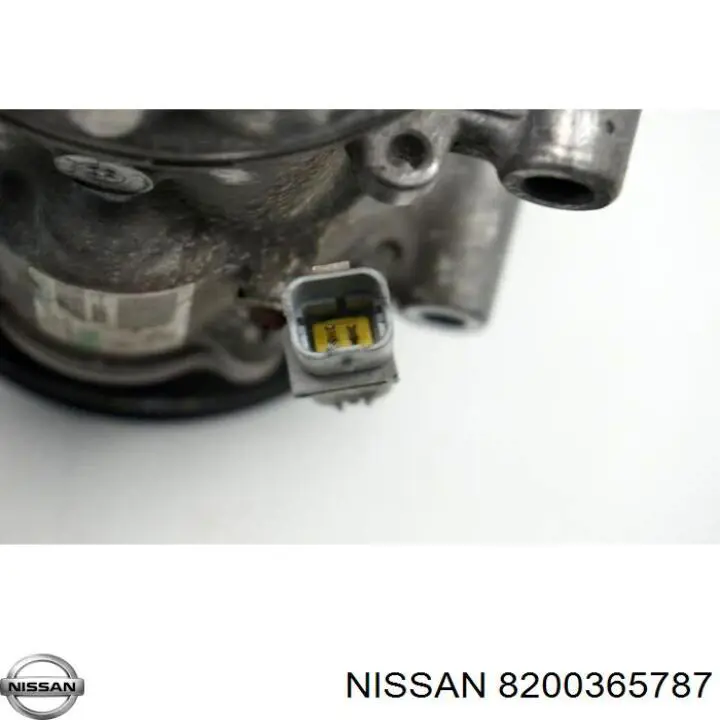 Компрессор кондиционера 8200365787 Nissan/Infiniti