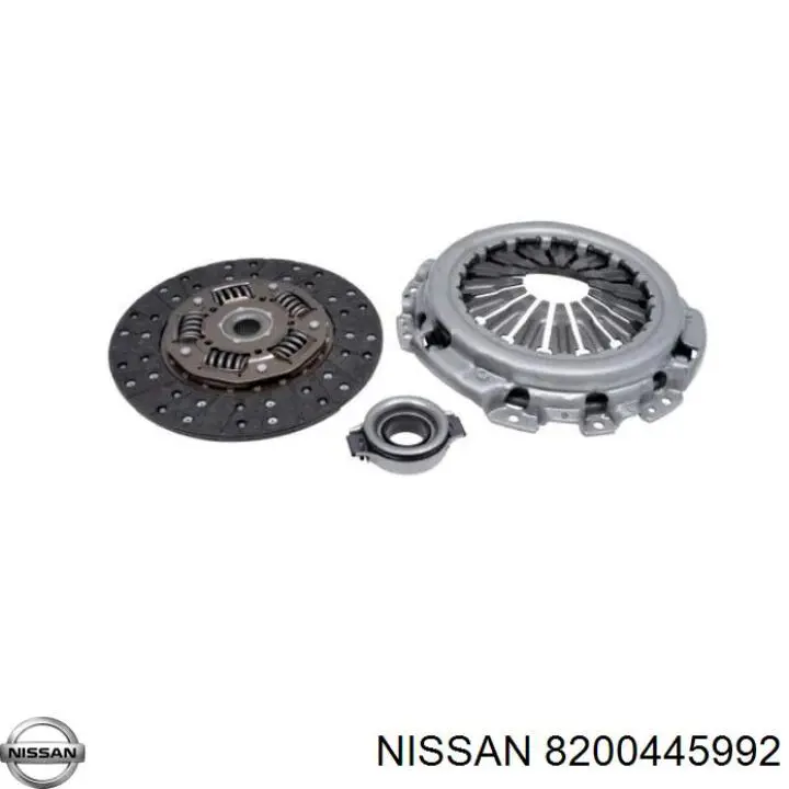 Решетка бампера переднего центральная 8200445992 Nissan