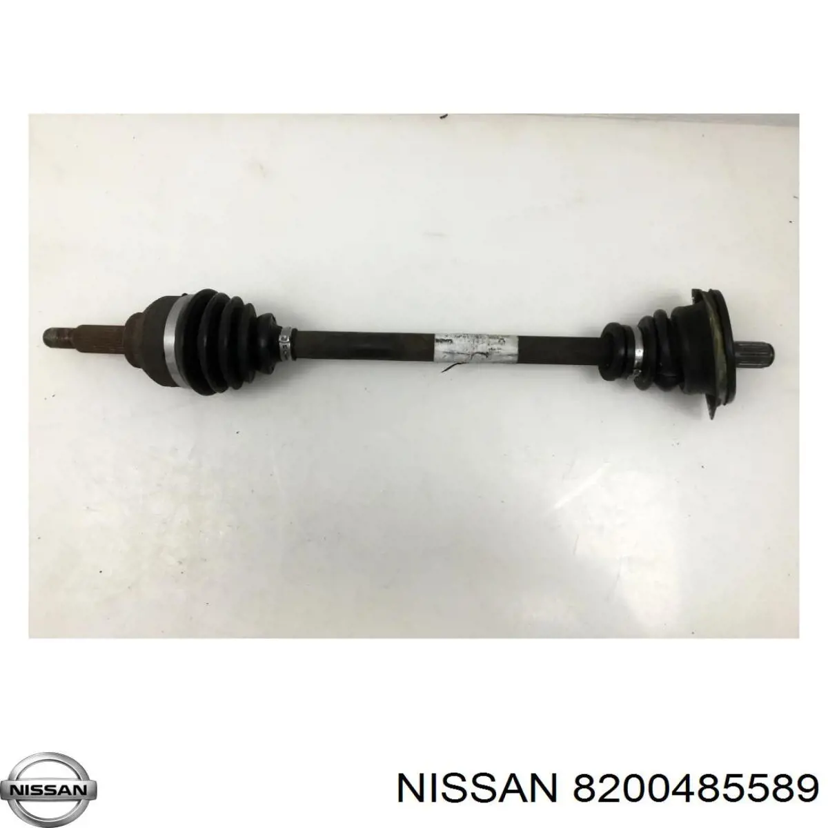 Полуось (привод) передняя левая 8200485589 Nissan