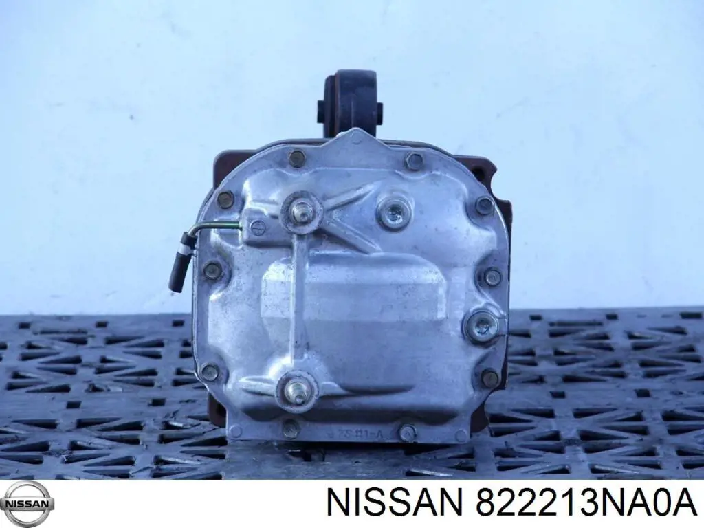 Задняя форточка левая Nissan/Infiniti 822213NA0A цена, от 12.26 USD