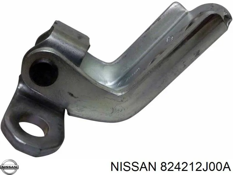 Петля двери передней правой Nissan/Infiniti 824212J000