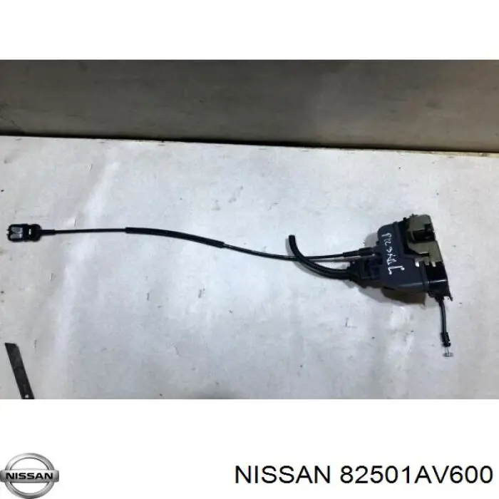 82501AV600 Nissan/Infiniti Замок двери задней левой