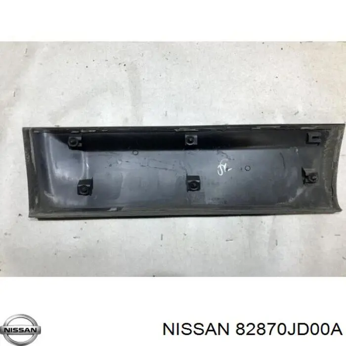 Молдинг двери задней правой Nissan/Infiniti 82870JD00A цена, от 12.98 USD