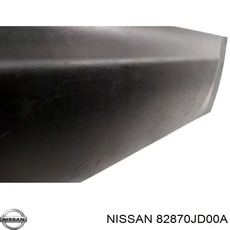 82870JD00A Nissan moldura da porta traseira direita