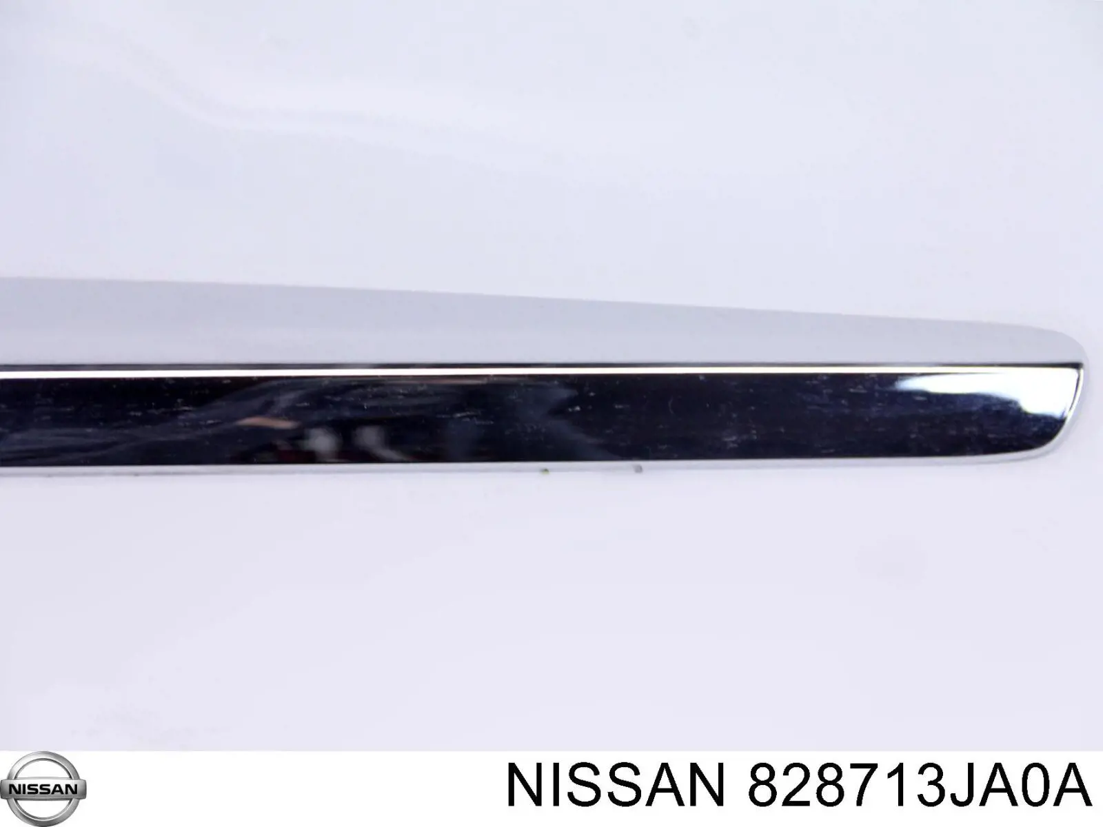 Молдинг двери задней левой Nissan/Infiniti 828713JA0A цена, от 22.54 USD
