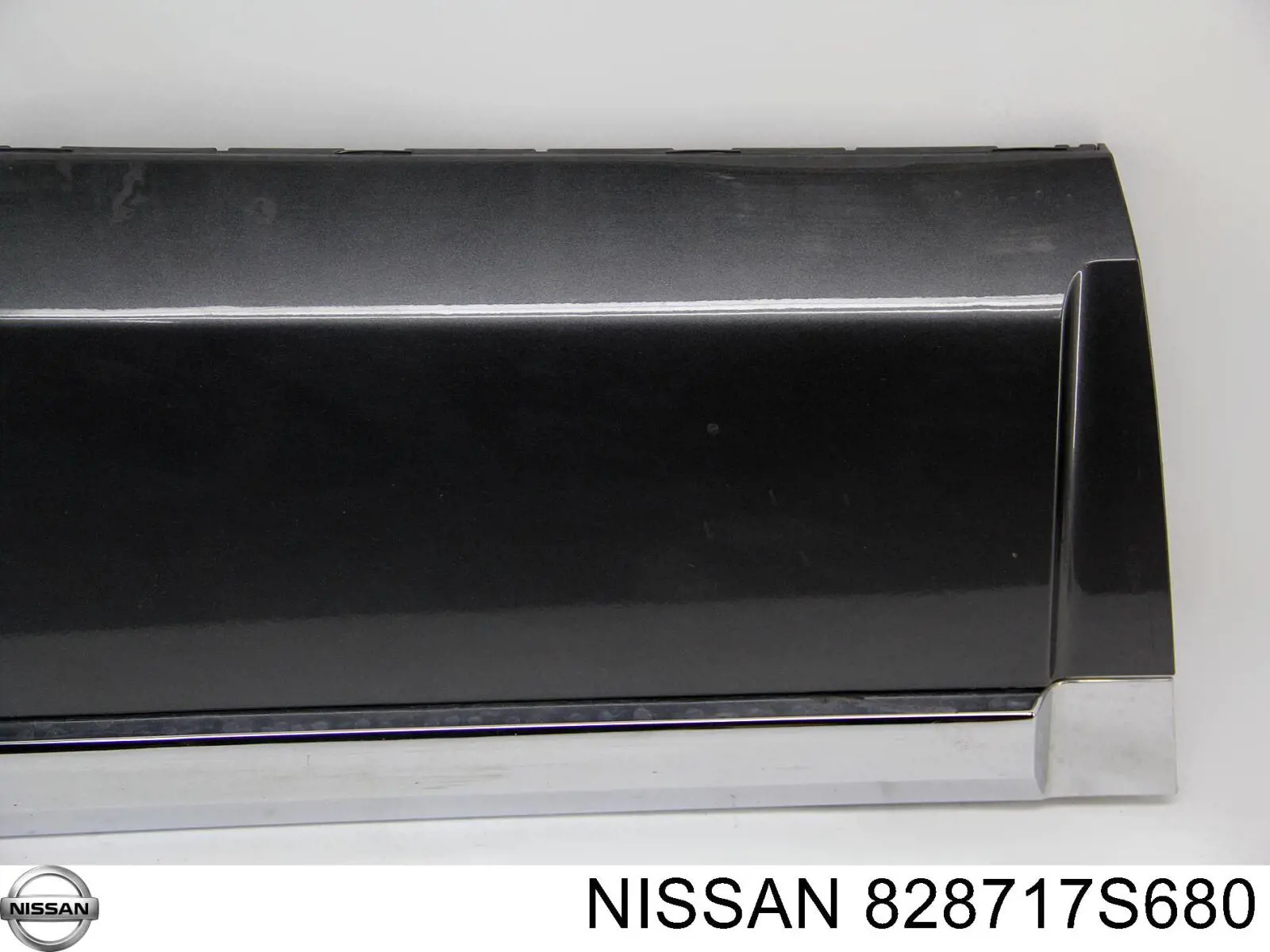 Молдинг двери задней левой Nissan/Infiniti 828717S680 цена, от 16.49 USD