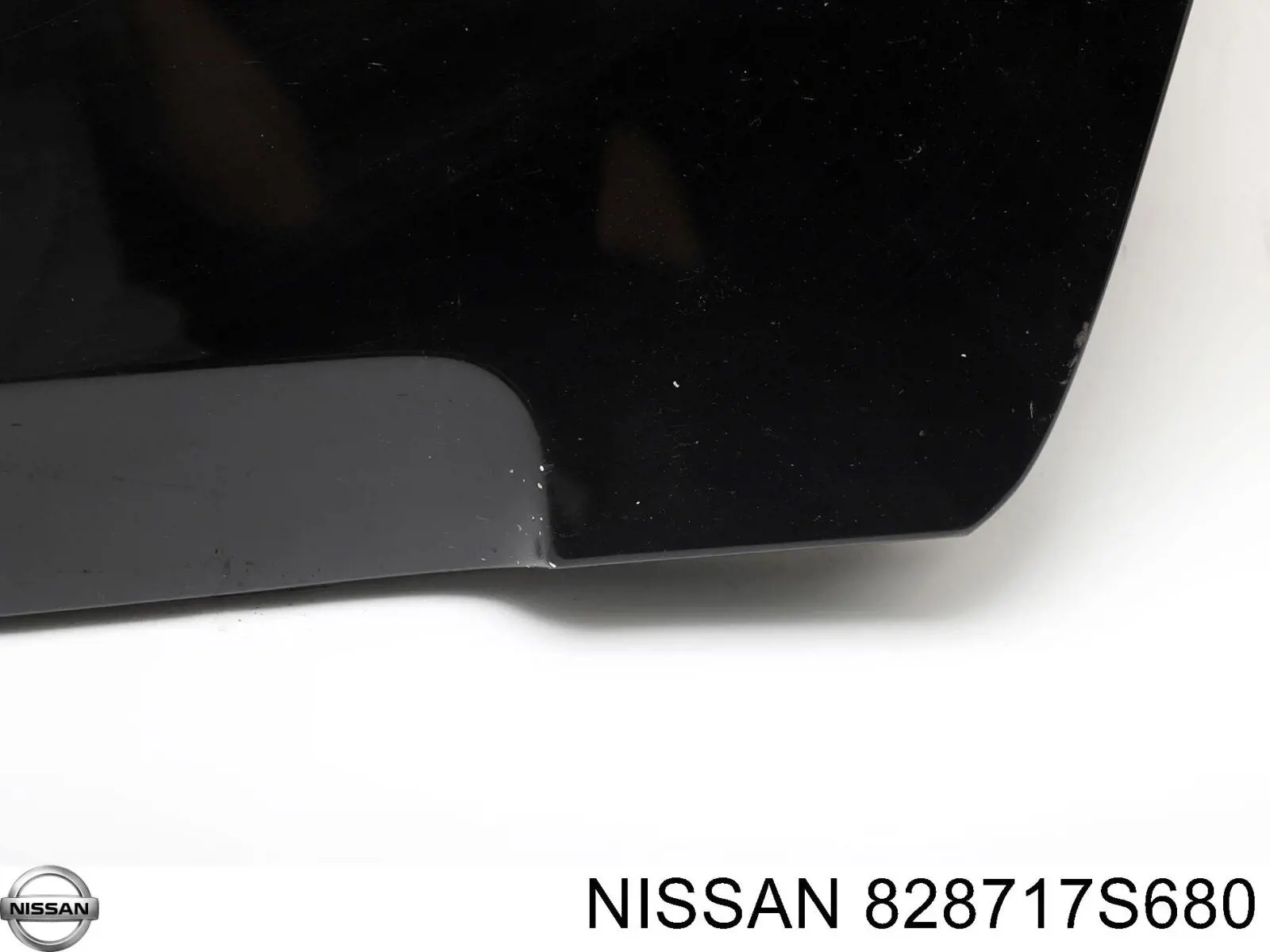 828717S680 Nissan/Infiniti Молдинг задней левой двери
