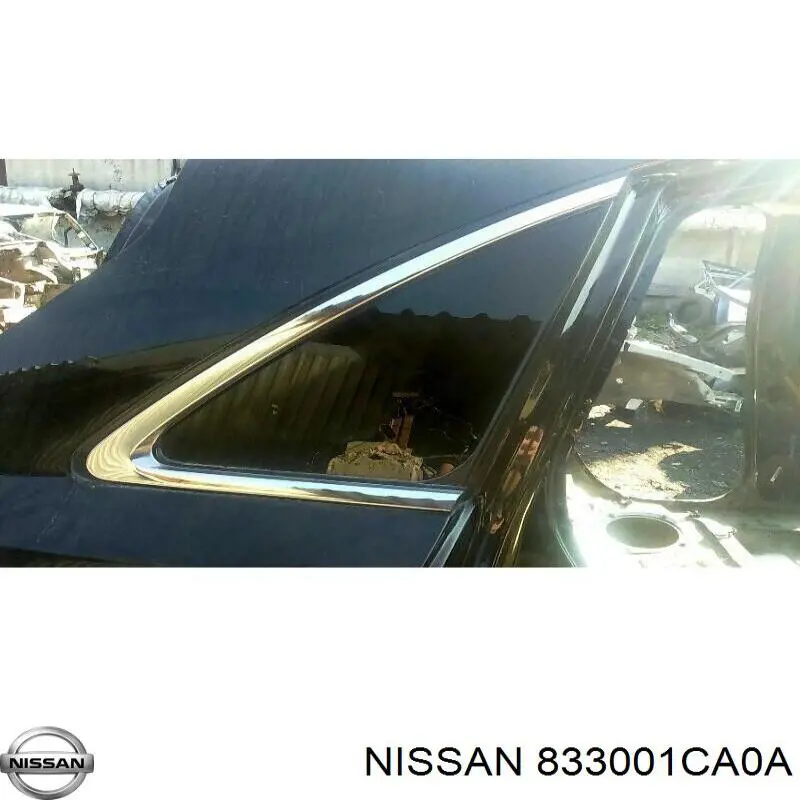 833001CA0A Nissan/Infiniti Стекло багажного отсека, правое
