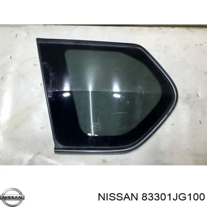 83301JG000 Nissan vidro de carroçaria (da seção de bagagem esquerdo)