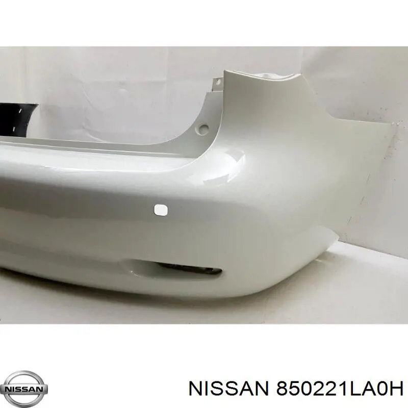 850221LA0H Nissan pára-choque traseiro