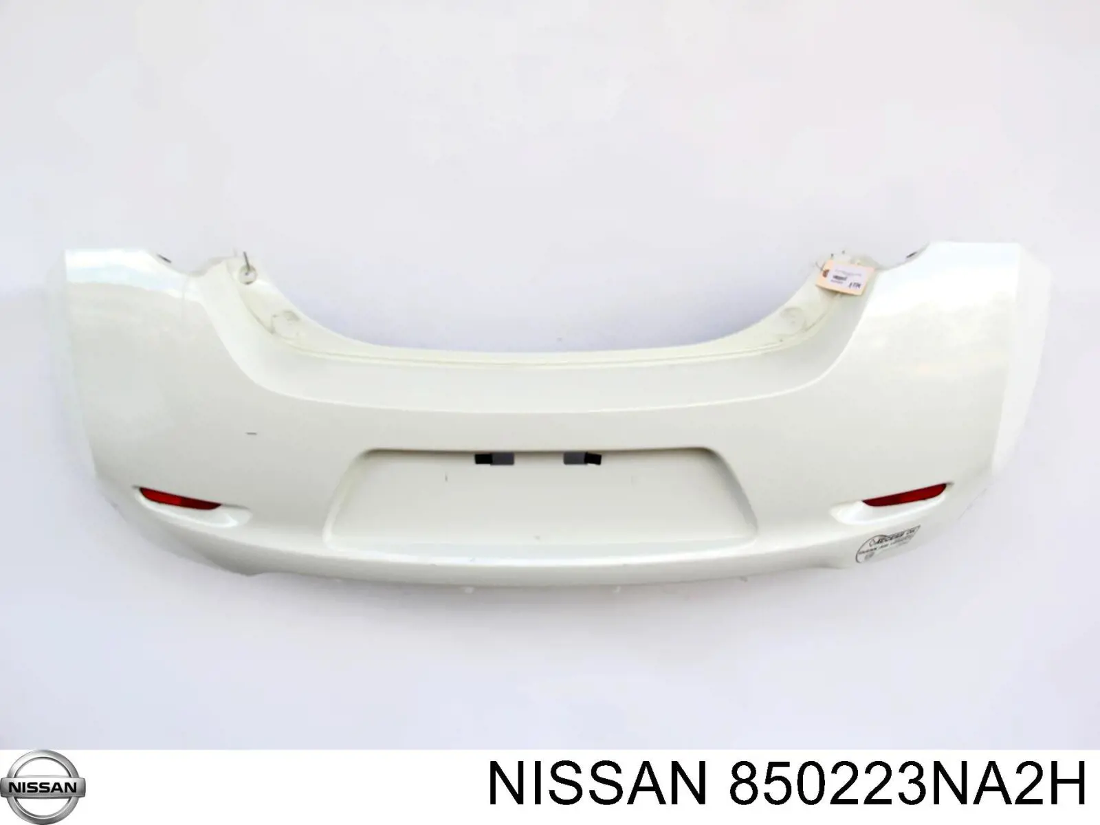 Бампер задний Nissan LEAF ZE0 (Ниссан Лиаф)
