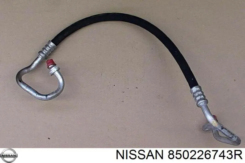 850226743R Nissan бампер задний