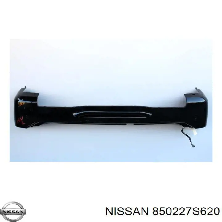 Задний бампер 850227S620 Nissan/Infiniti