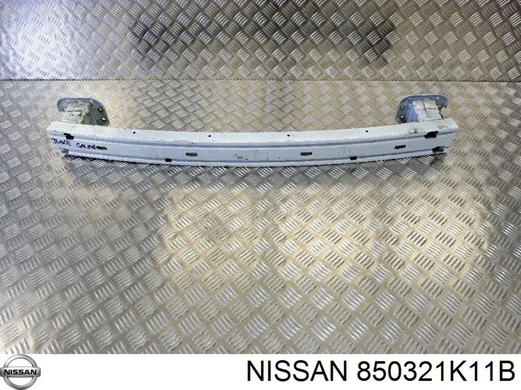 850321K11B Nissan reforçador do pára-choque traseiro