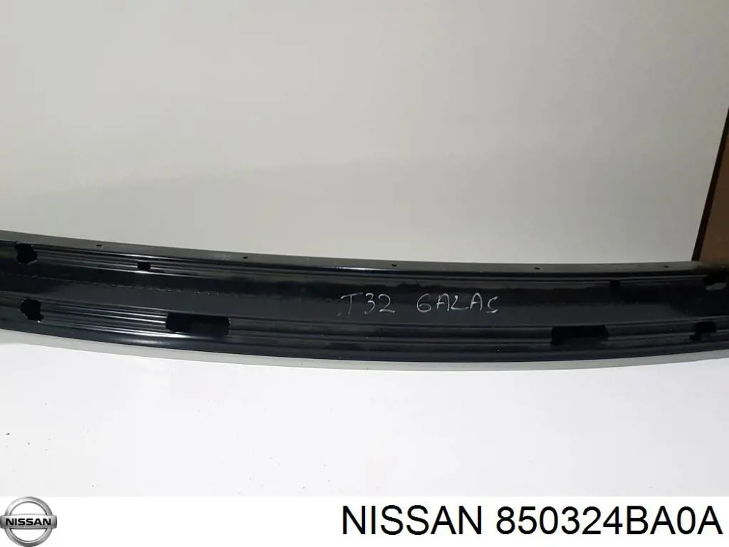 850324BA0A Nissan усилитель бампера заднего