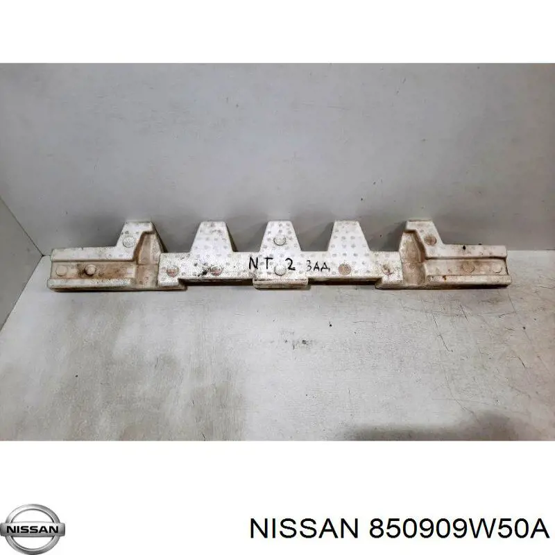 Усилитель заднего бампера 850909W50A Nissan