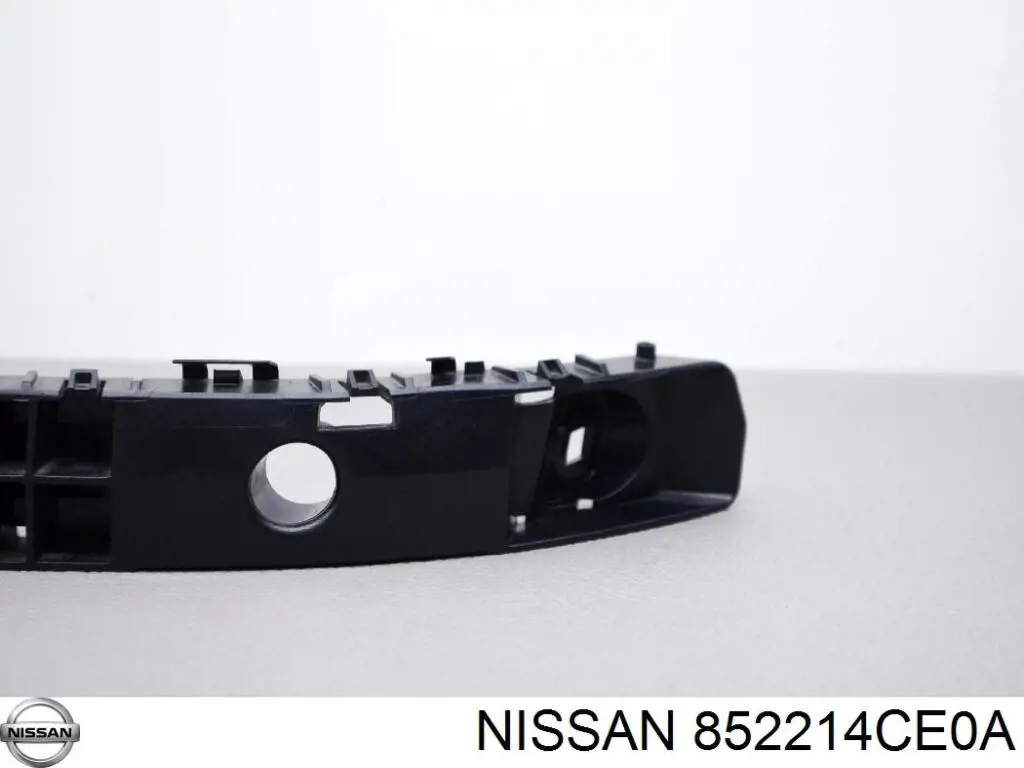 852214CE0A Nissan/Infiniti Левое крепление заднего бампера